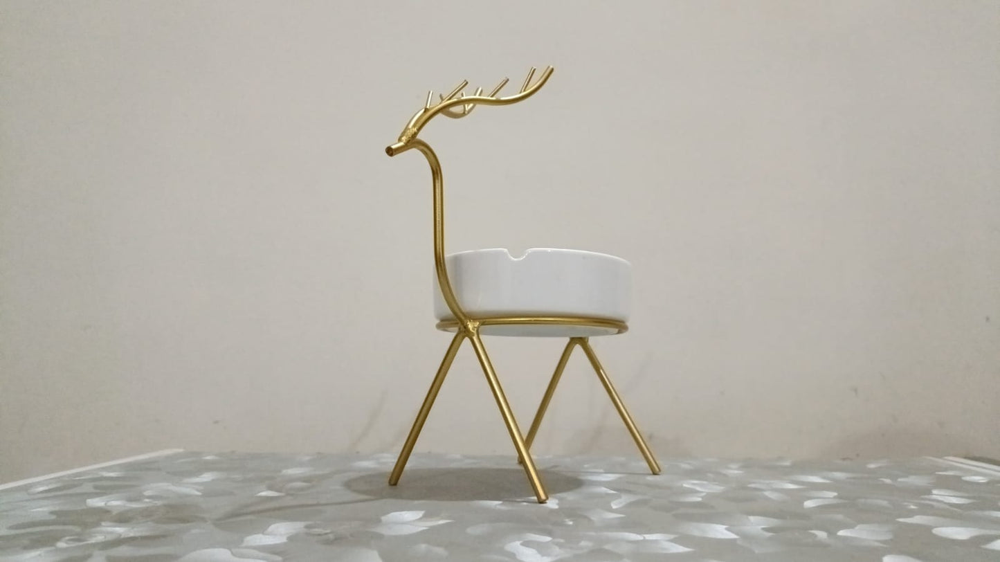 Elegant Deer-Themed Ceramic Ashtray